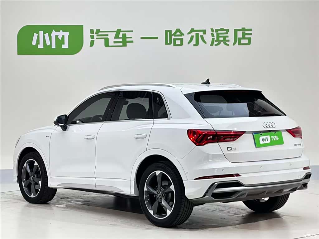 Audi Q3, 2022 4