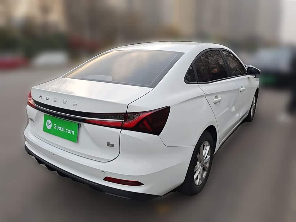 Roewe i5