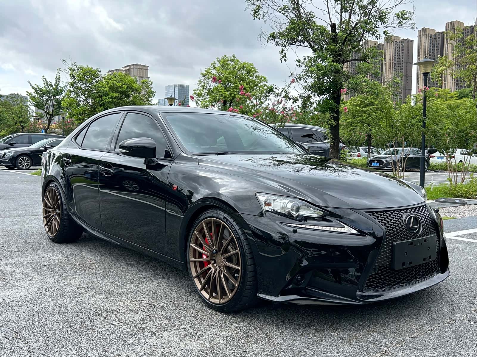 Lexus IS, 2016 3