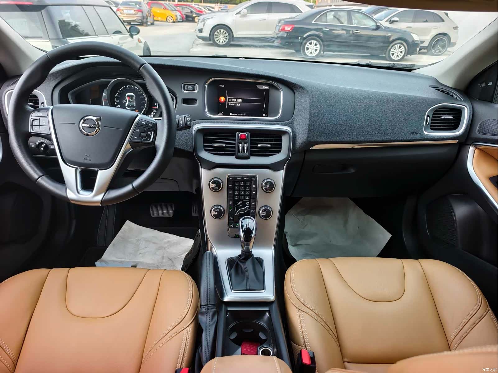 Volvo V40, 2018 все фото