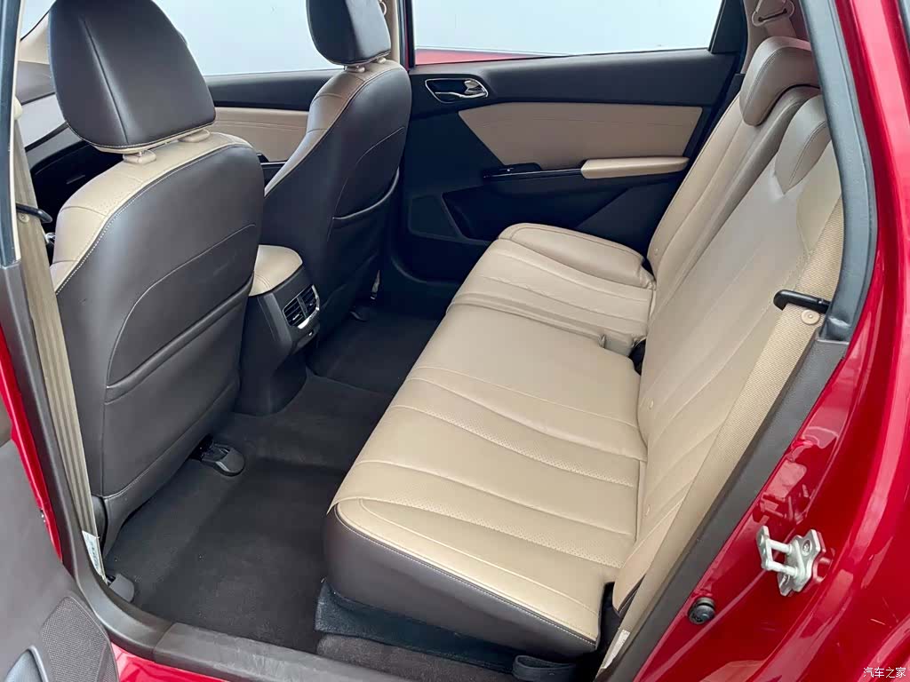 Wuling 310W, 2017 7