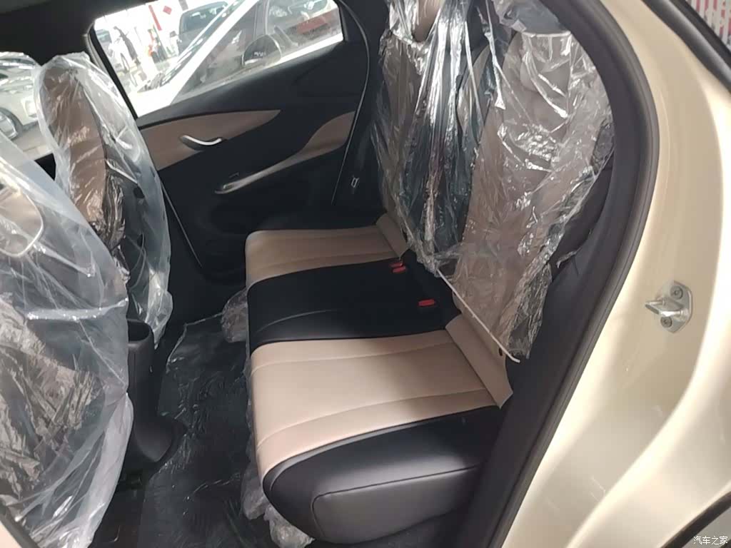 BYD Dolphin, 2026 17