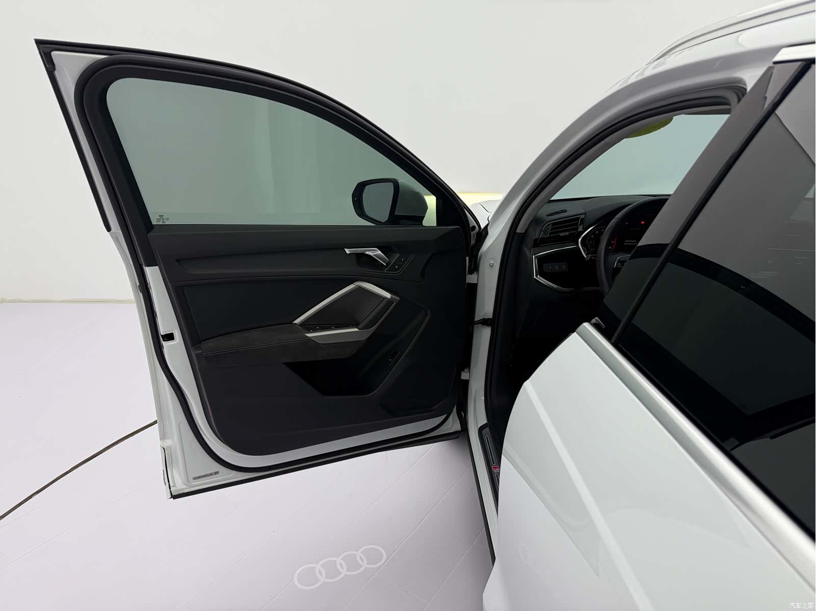 Audi Q3, 2022 21