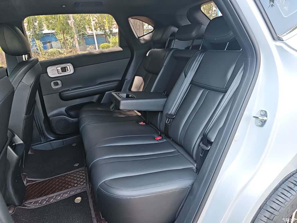 Wuling Starlight, 2024 17