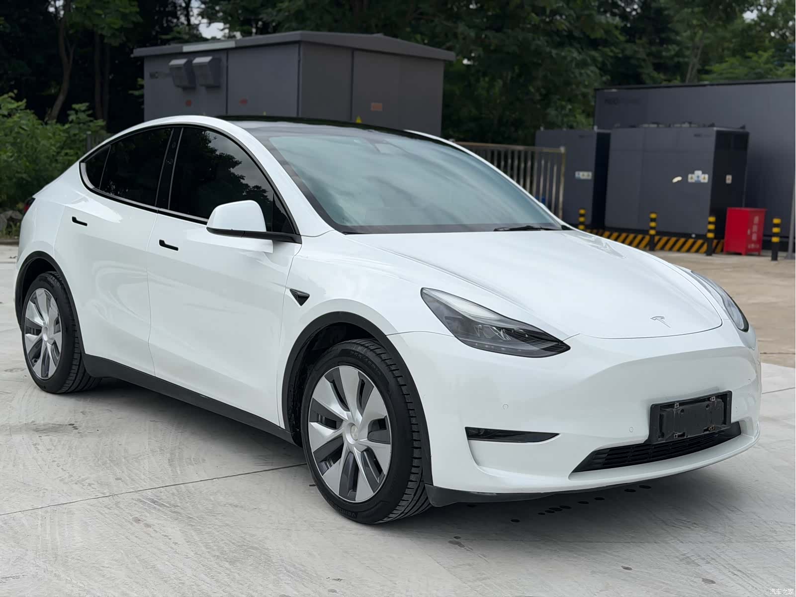 Tesla Model Y, 2022 1
