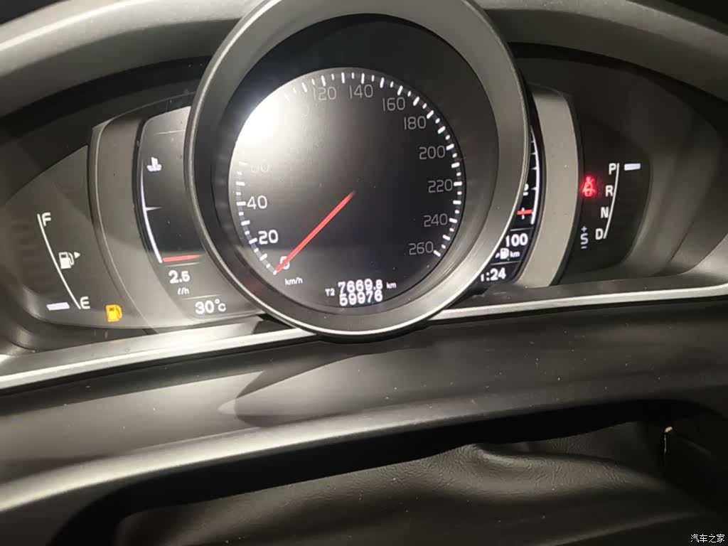 Volvo V40, 2017 12
