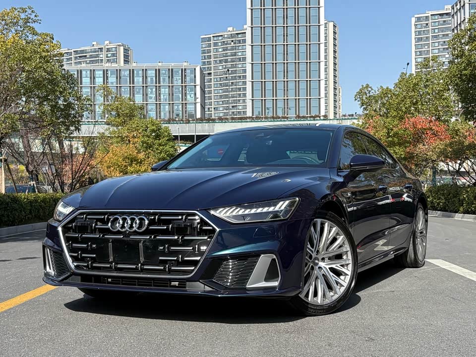 Audi A7L