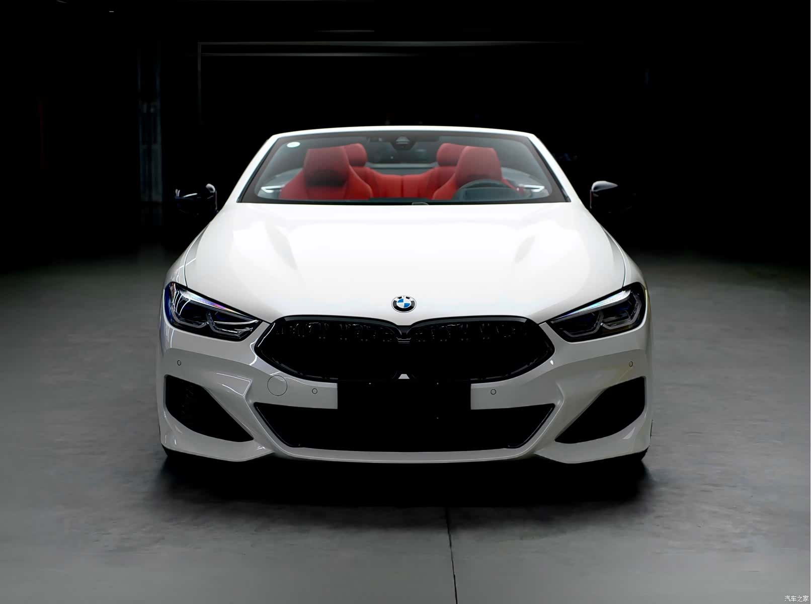 BMW 8 Series, 2023 2