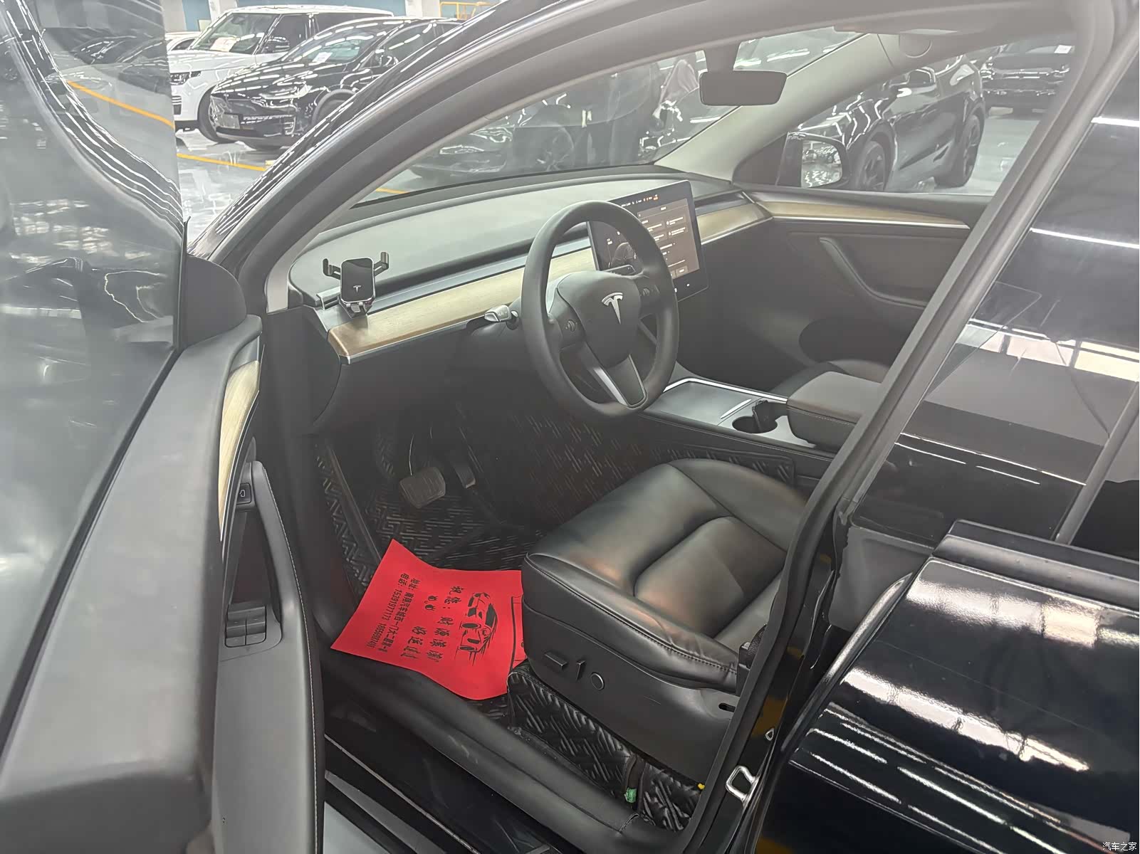 Tesla Model Y, 2021 4