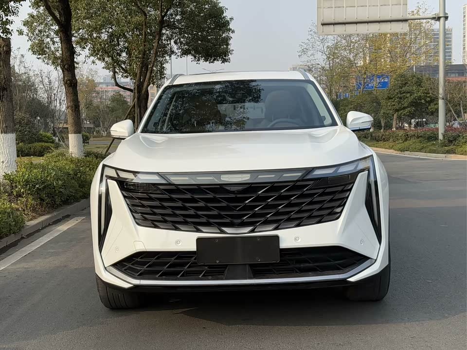 Geely Atlas L
