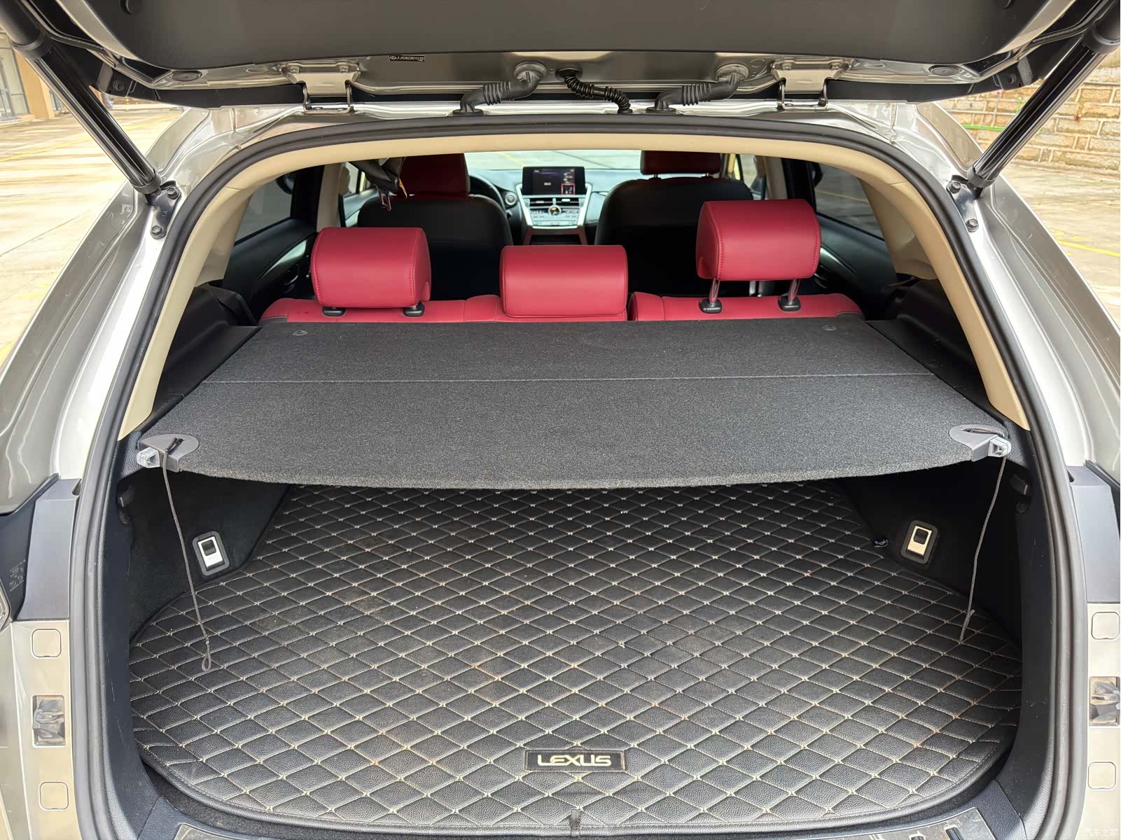 Lexus NX, 2021 12