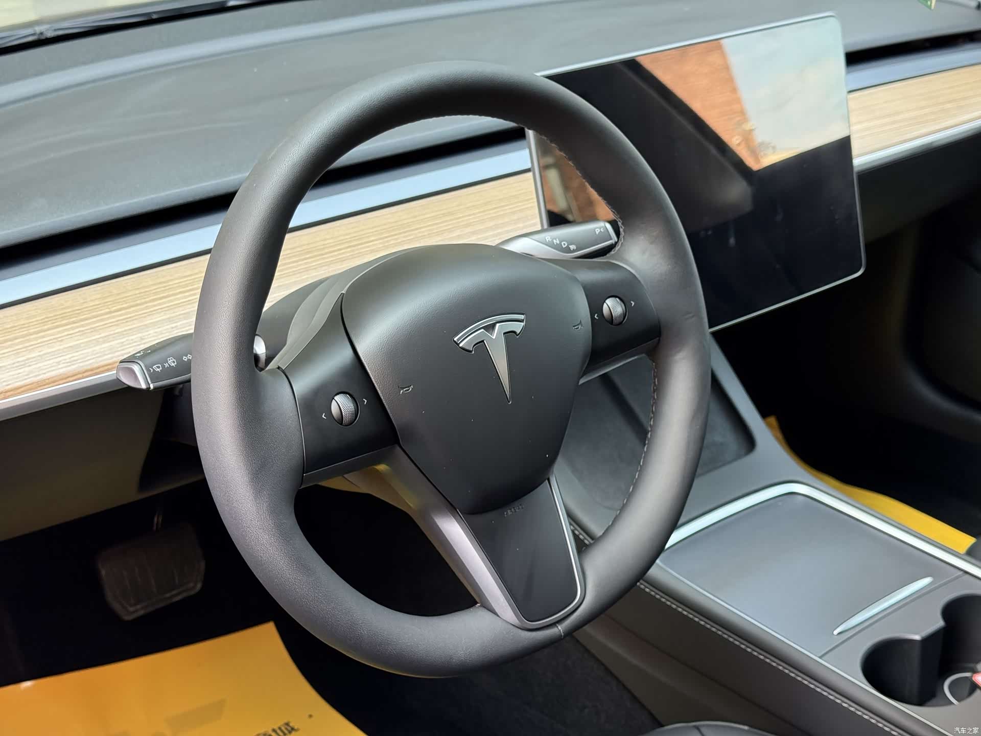 Tesla Model 3, 2023 15
