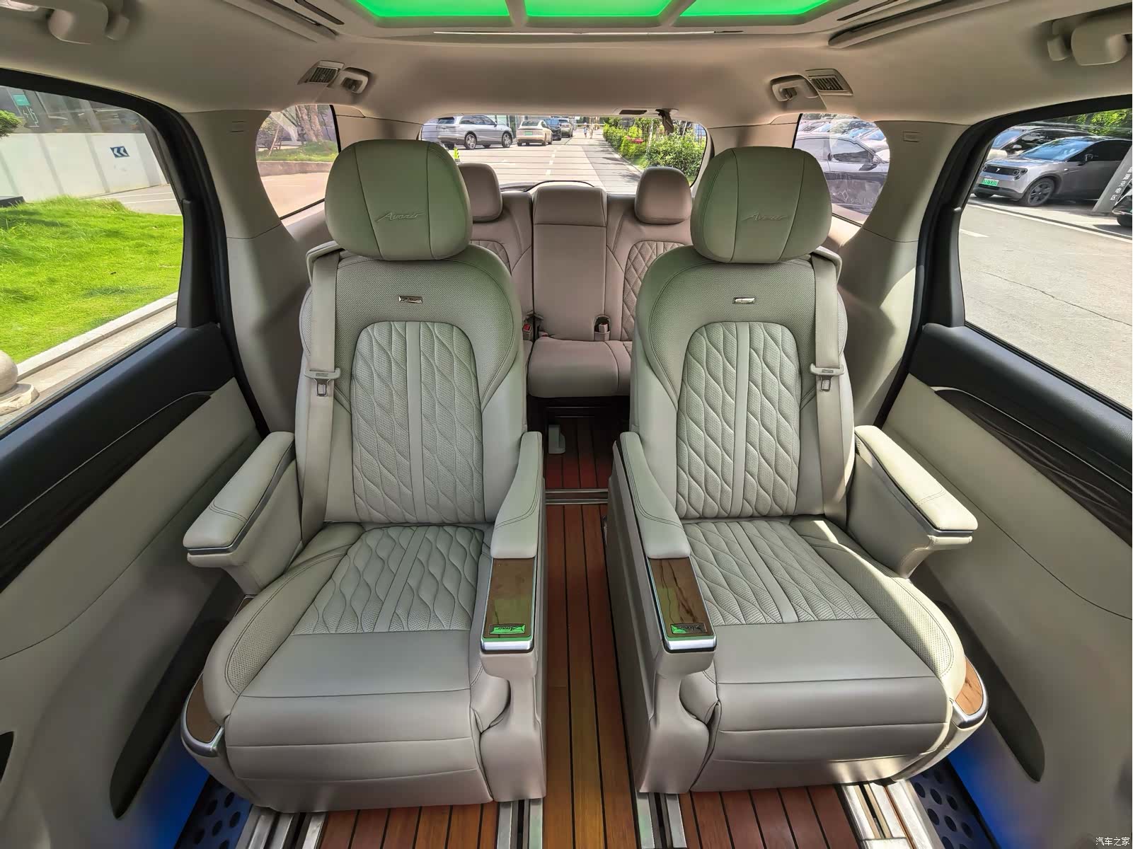 Buick GL8, 2020 11