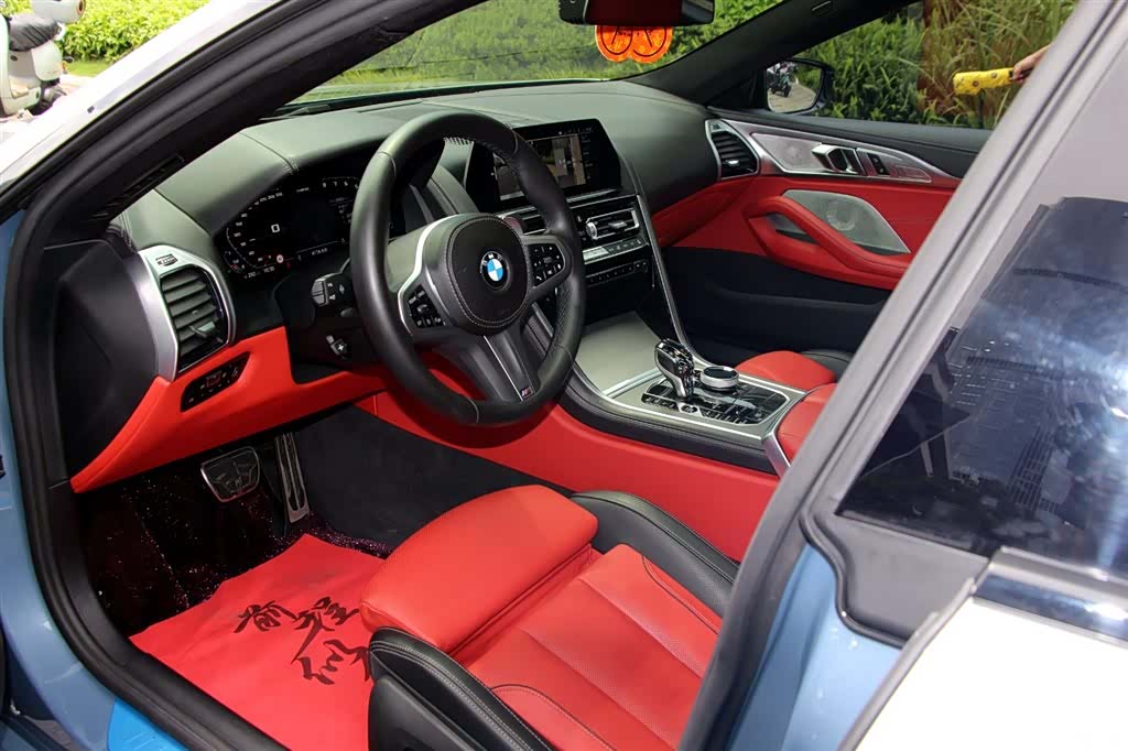 BMW 8 Series, 2022 7