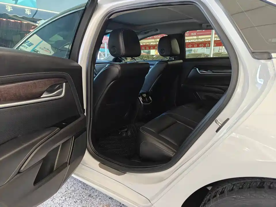 Cadillac XTS