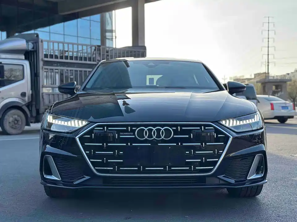 Audi A7L