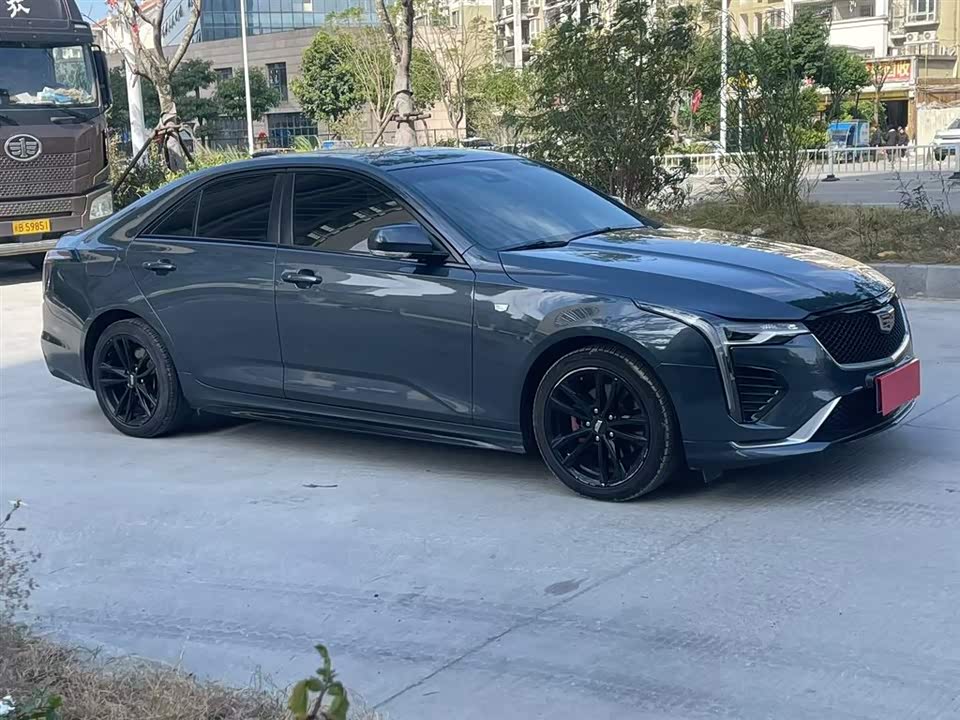 Cadillac CT4