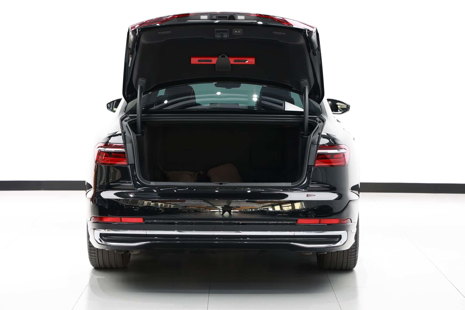 Audi A8L, 2024 13