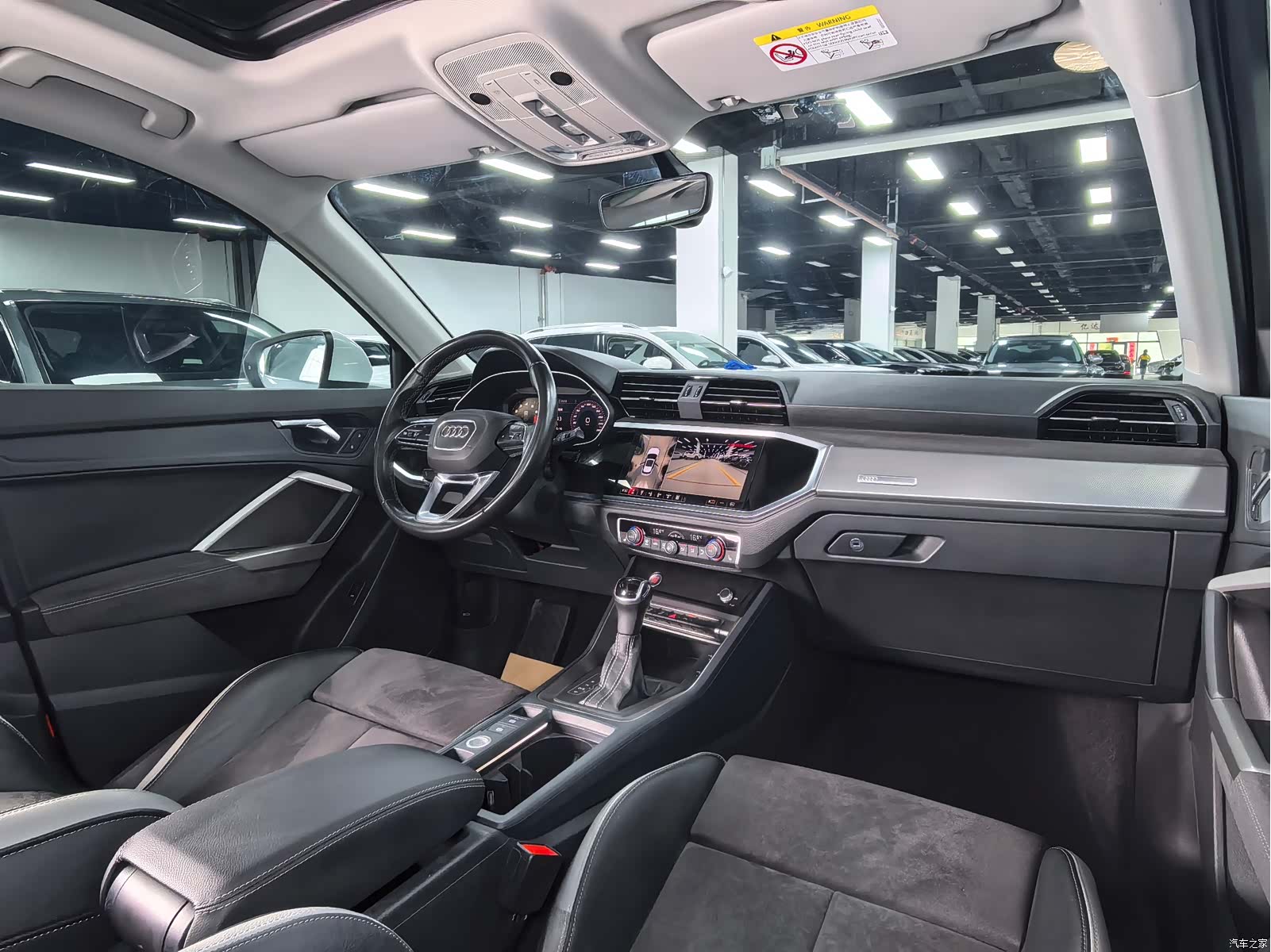 Audi Q3, 2023 16