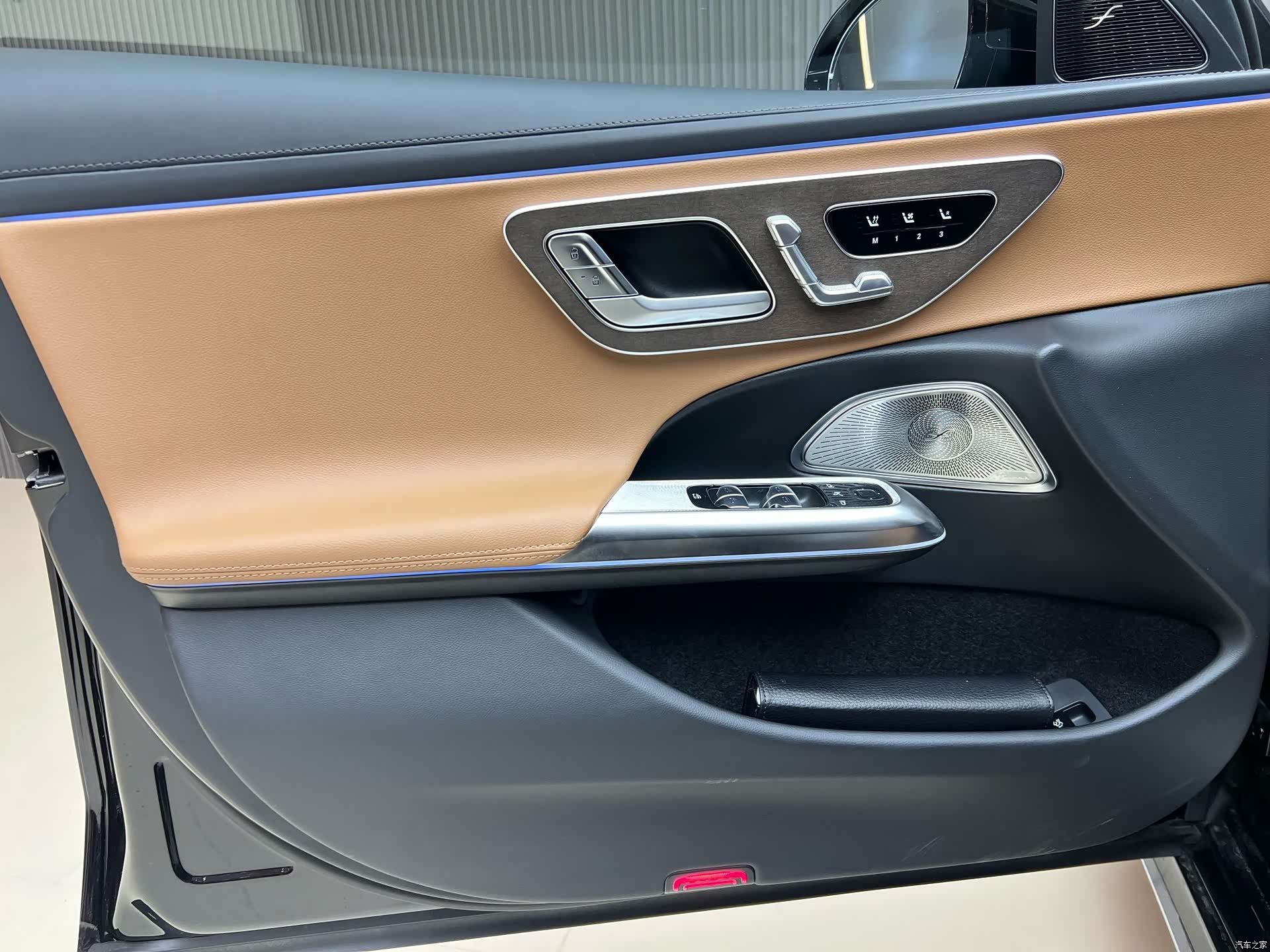 Mercedes-Benz E-Class, 2026 12