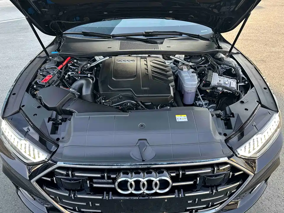 Audi A7L
