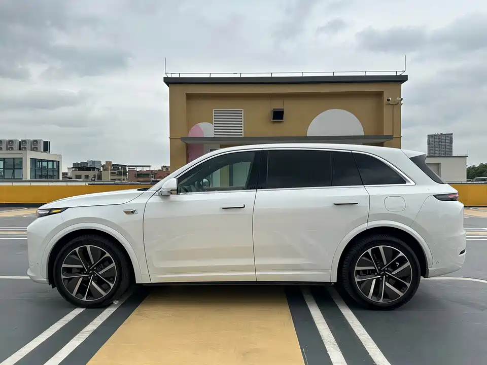 Li Auto Ideal L7
