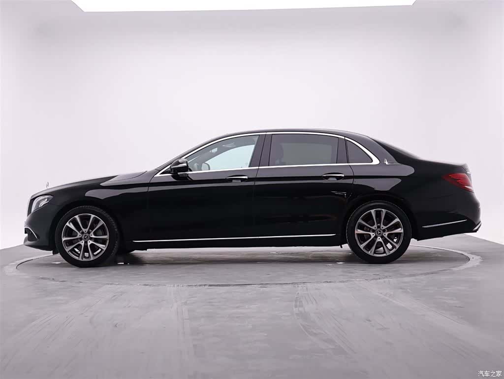 Mercedes-Benz E-Class, 2019 6