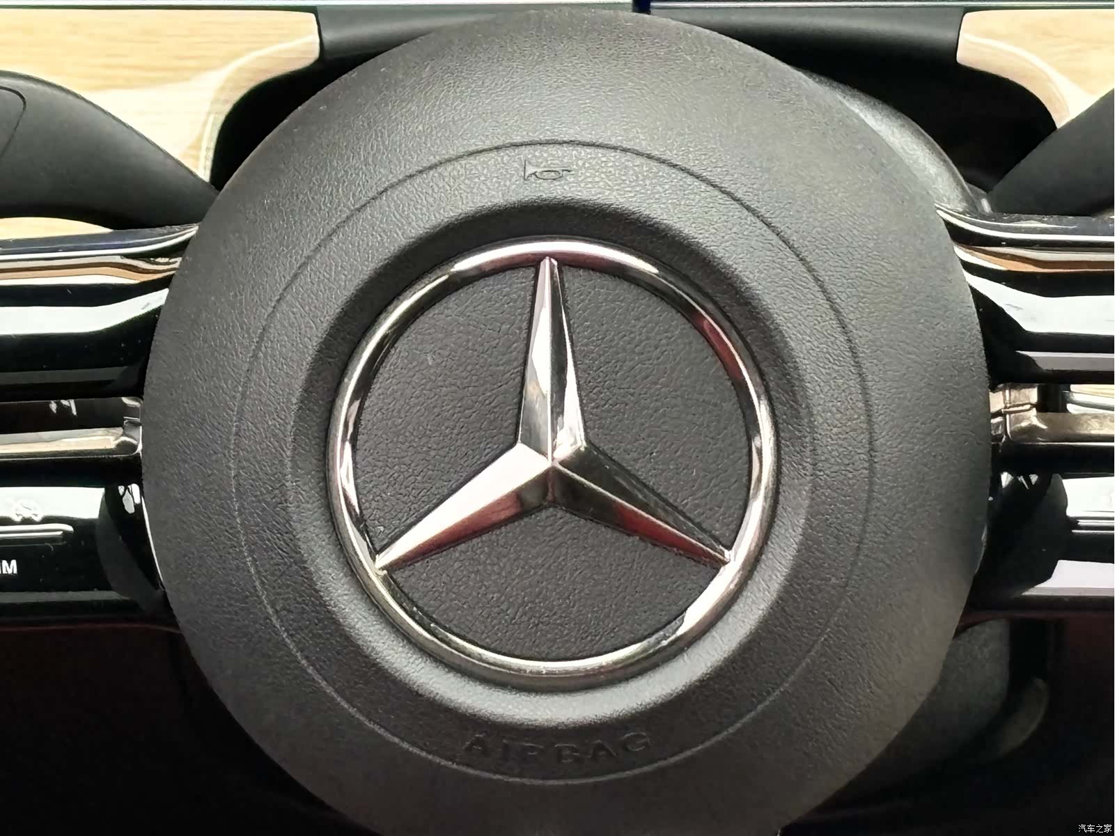 Mercedes-Benz E-Class, 2022 14