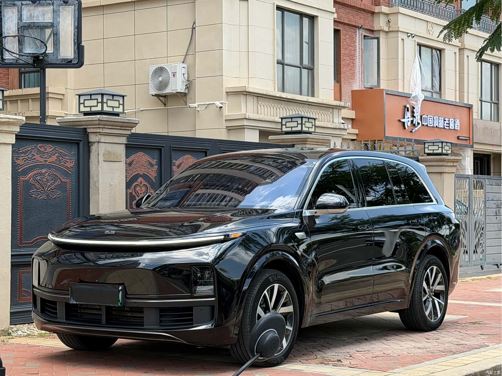 Li Auto L8, 2023 1