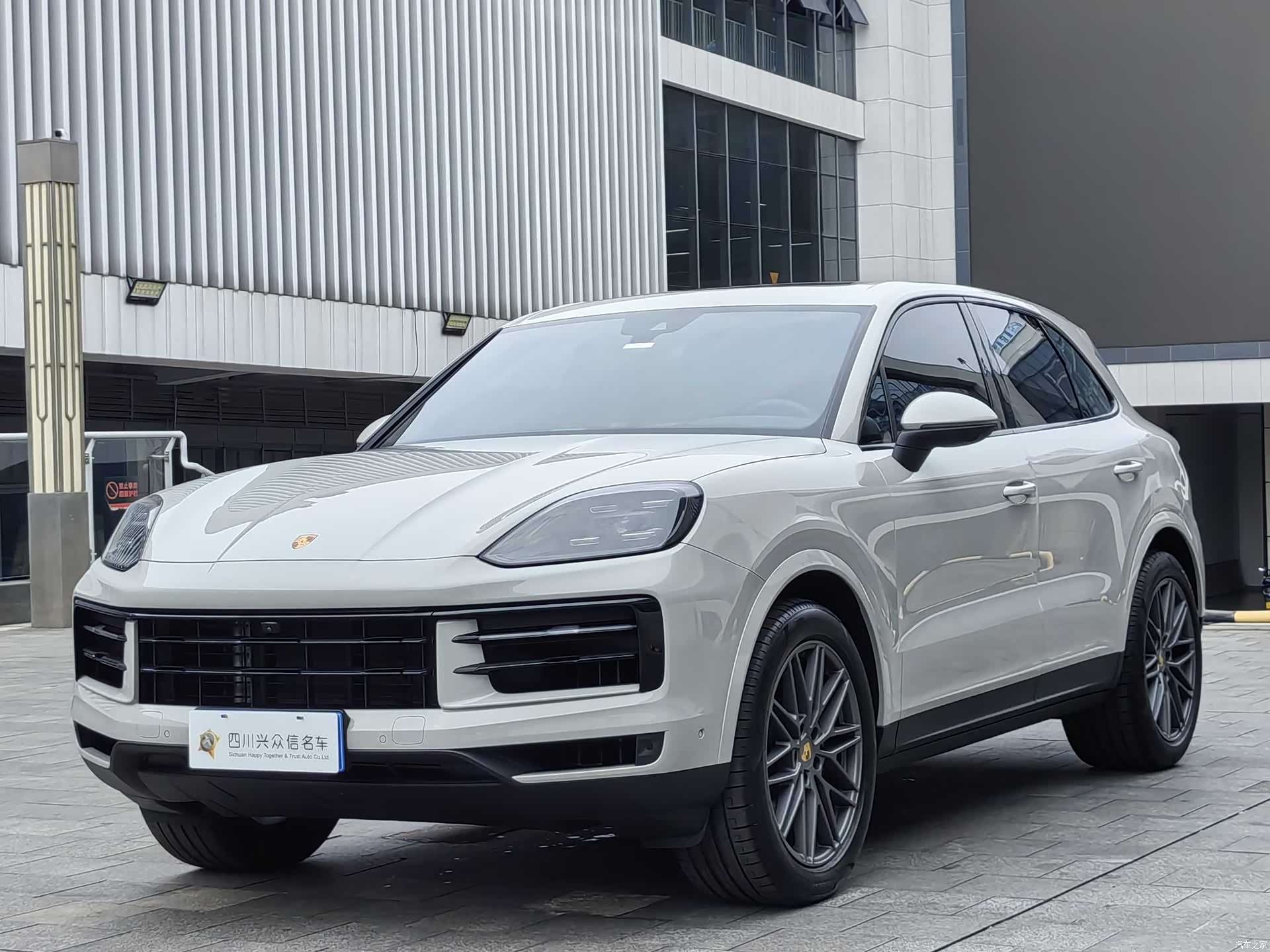 Porsche Cayenne, 2024 2