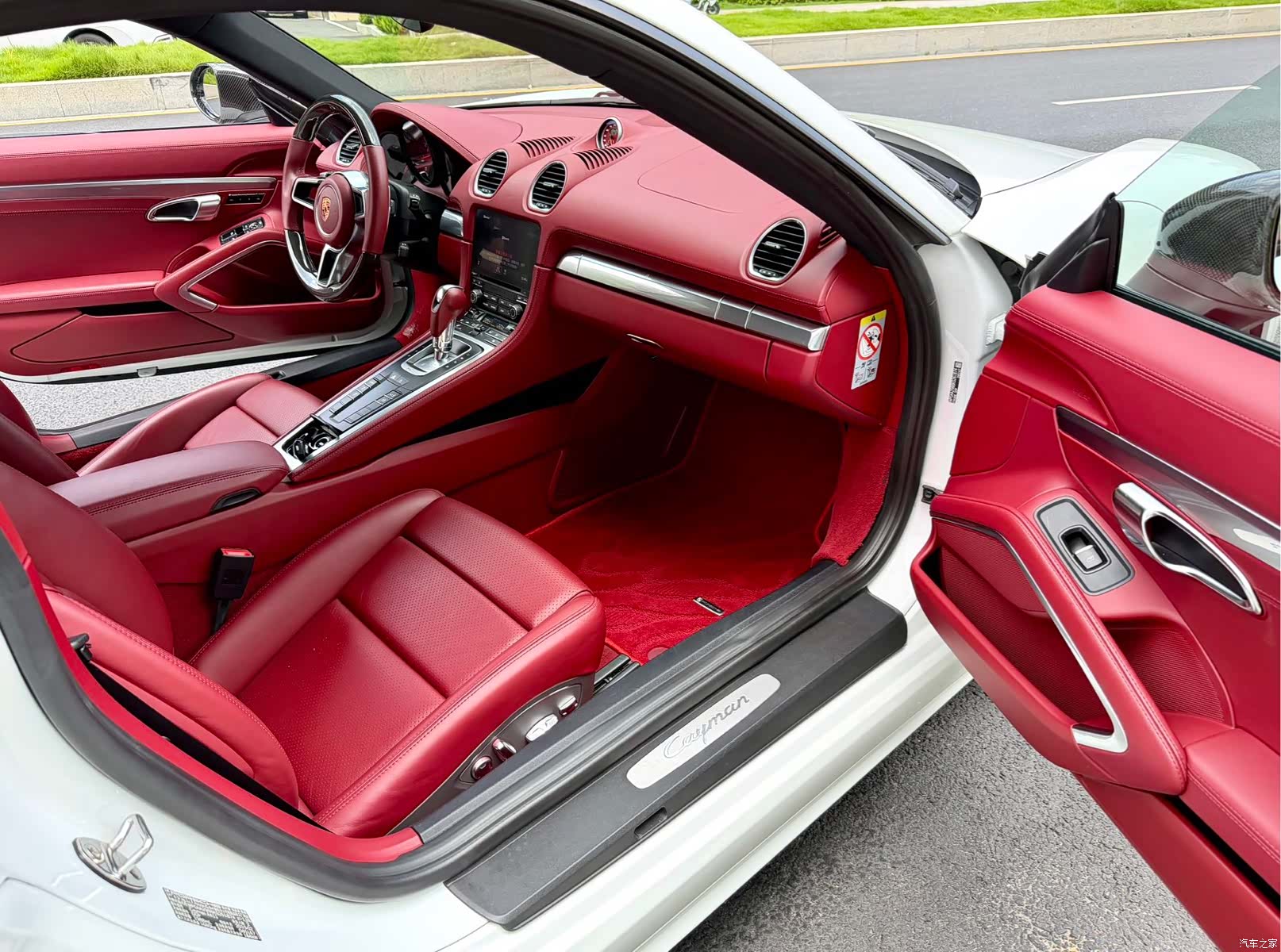 Porsche Cayman, 2019 21