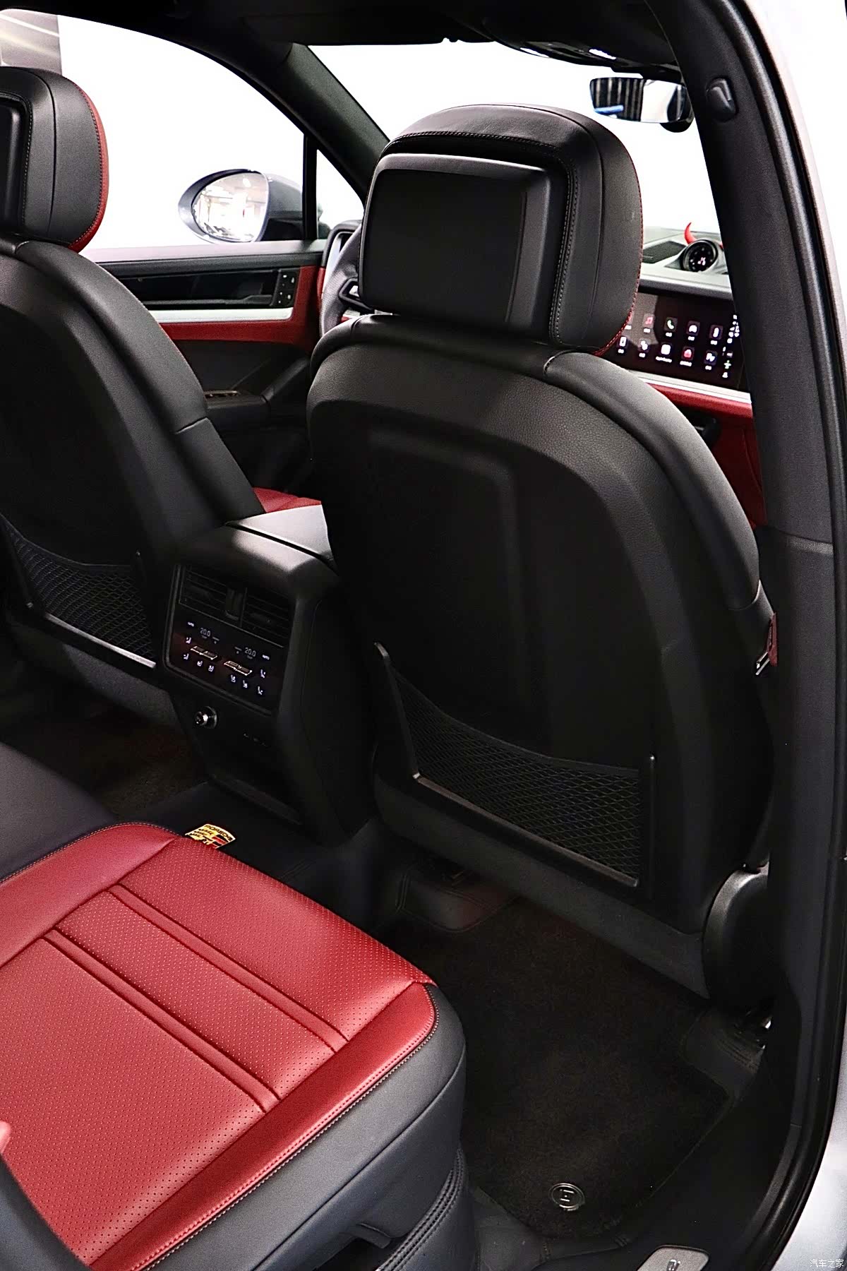 Porsche Cayenne, 2025 17
