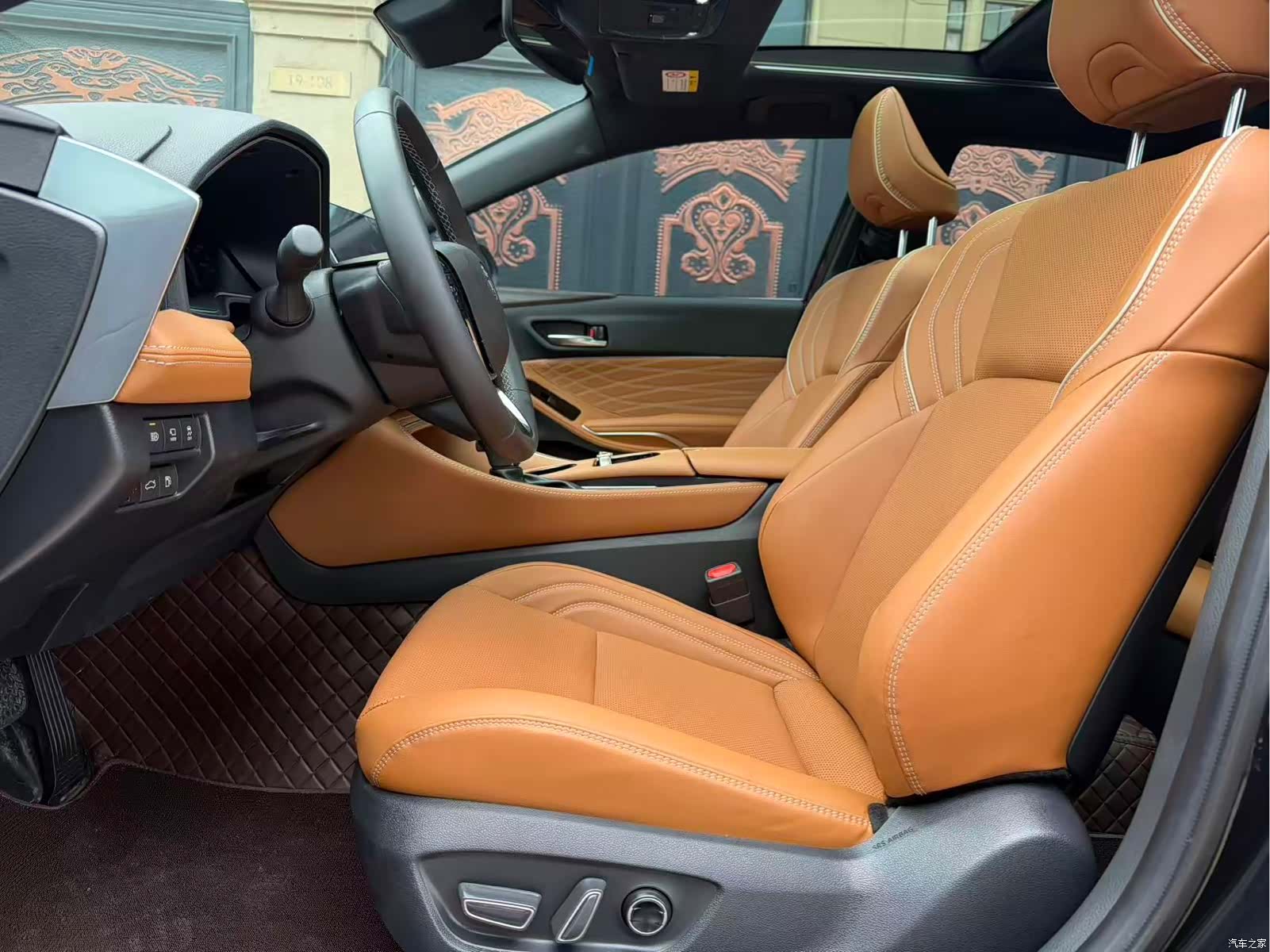 Toyota Avalon, 2025 4