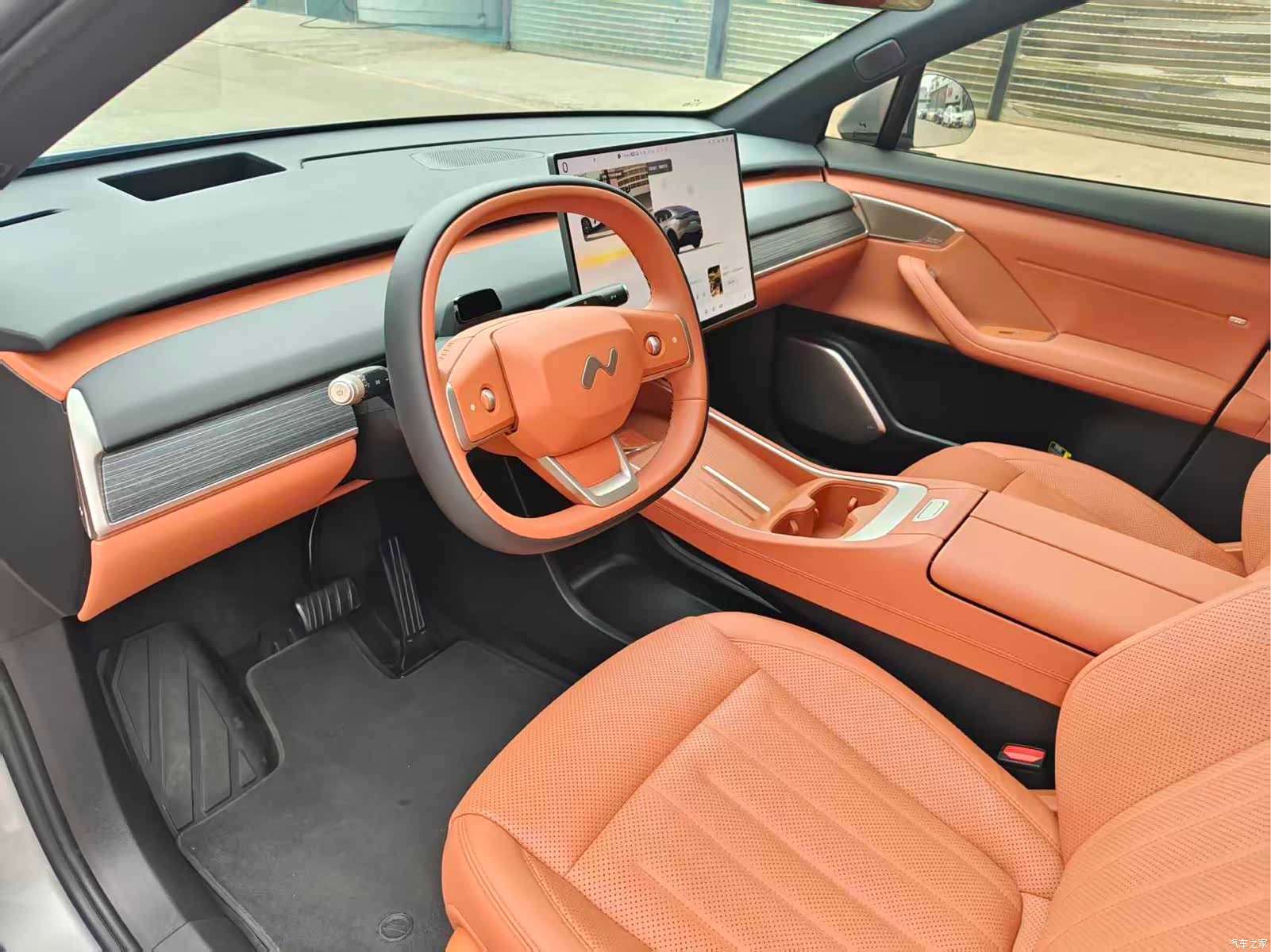 NIO L60, 2024 10