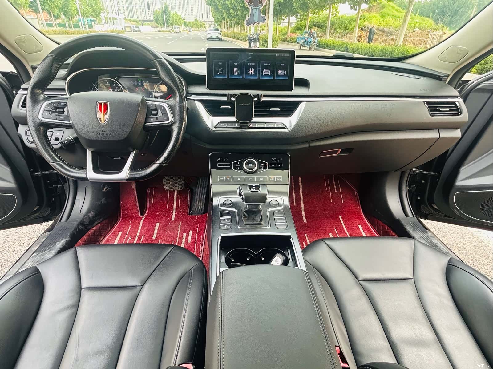 Hongqi H5, 2020 6