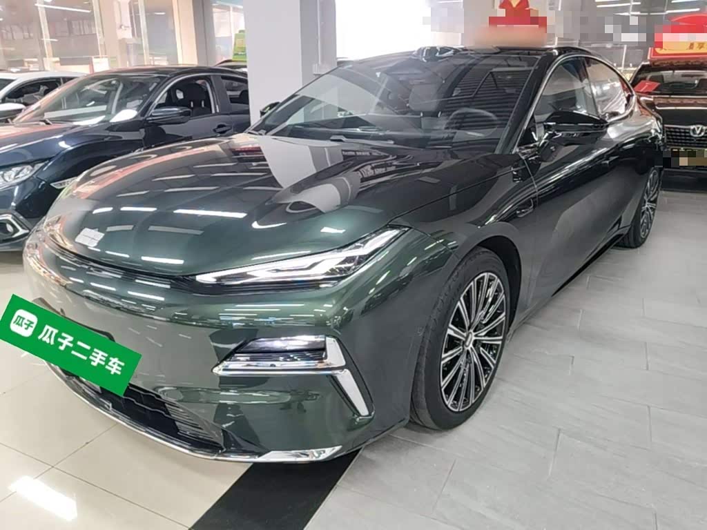 Geely Galaxy Galaxy 8 8 2025 130km EM-P