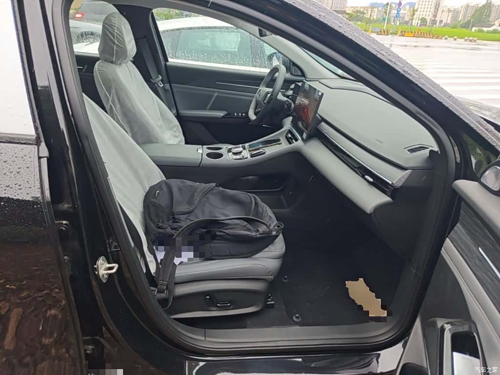 Geely Galaxy L6, 2025 25