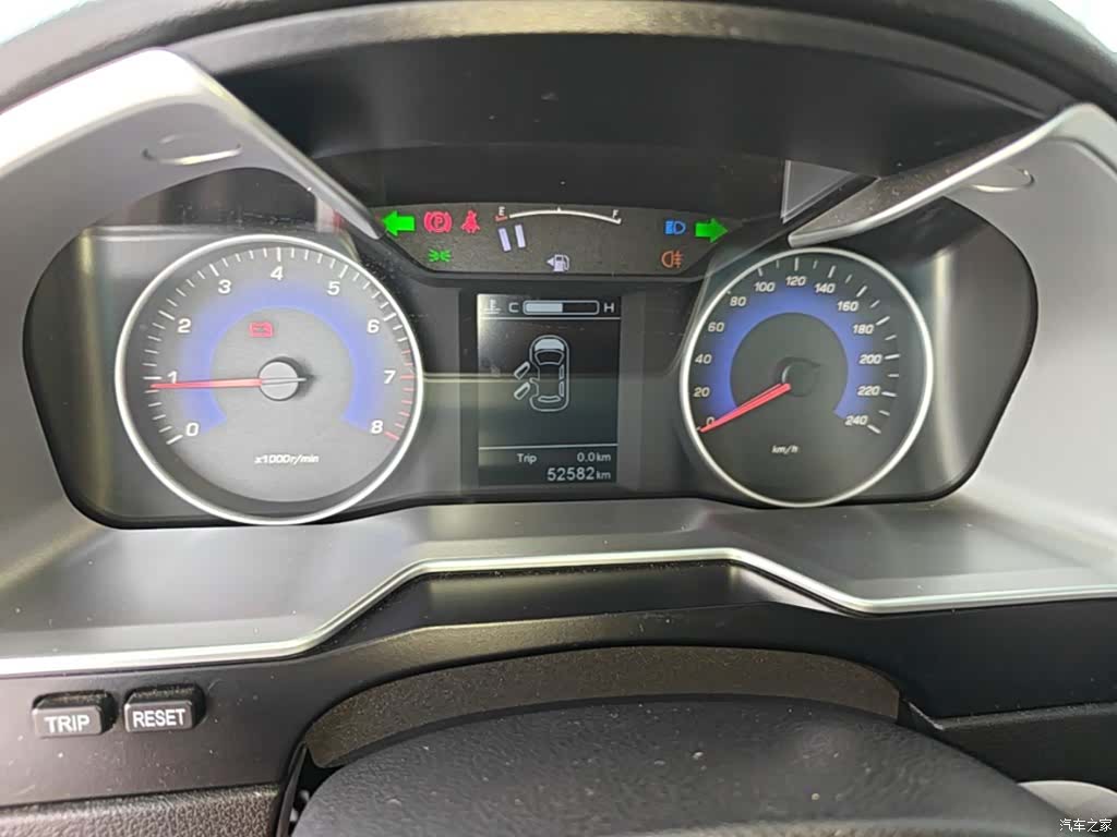 Geely Emgrand, 2016 12