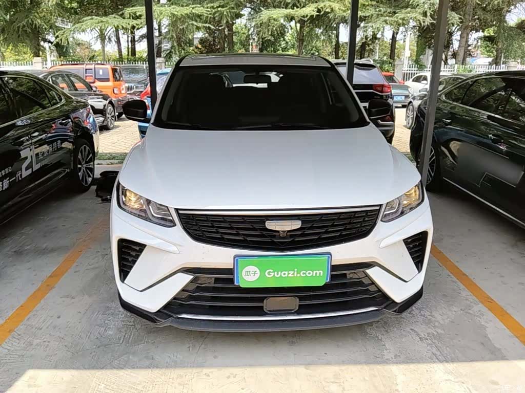 Geely Coolray, 2025 3