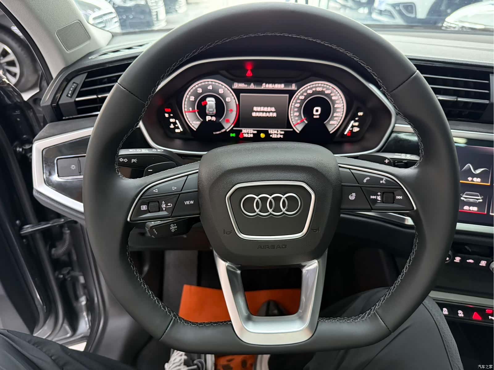 Audi Q3, 2023 14