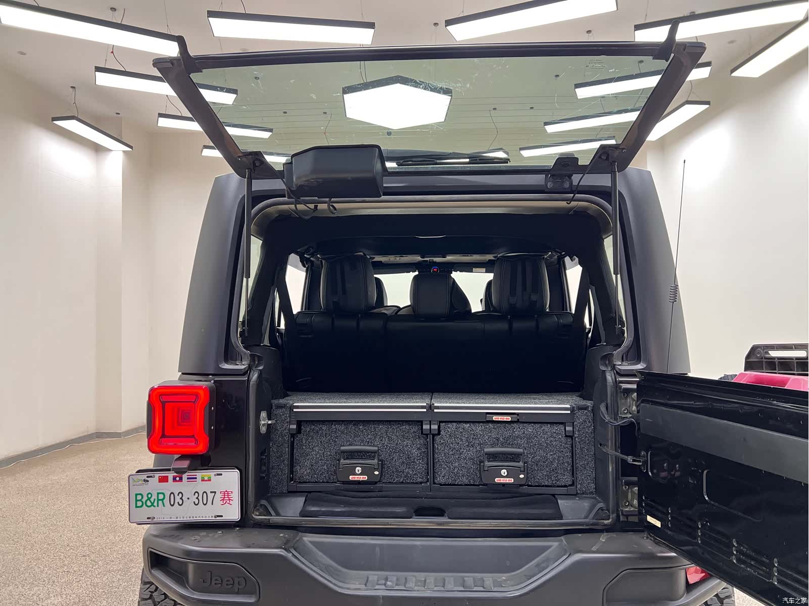 Jeep Wrangler, 2019 30