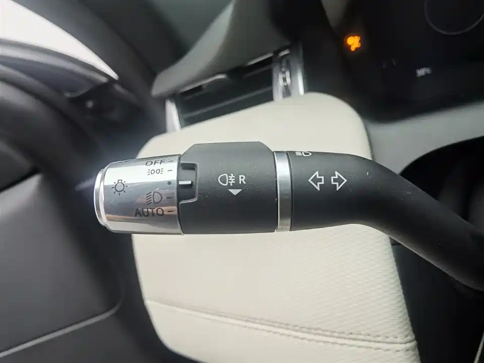 Land Rover Discover sports