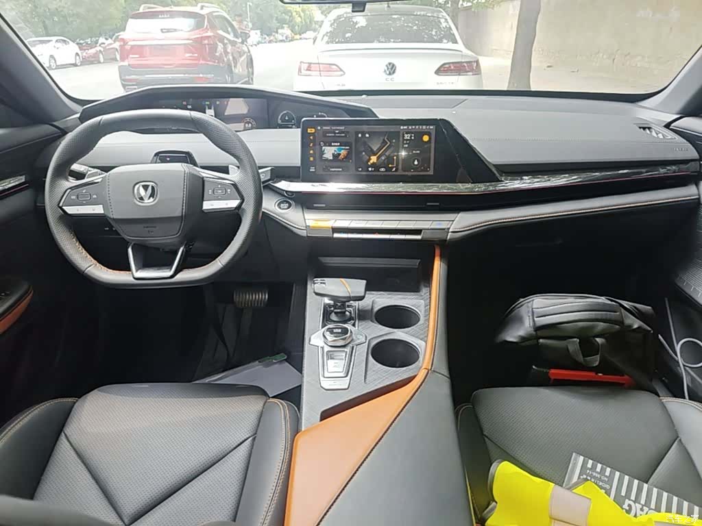Changan UNI-V, 2023 10