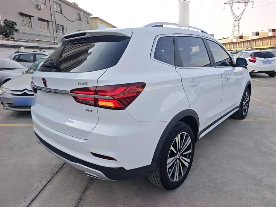 Roewe RX5