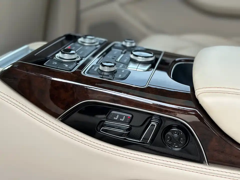 Audi A8 Audi A8