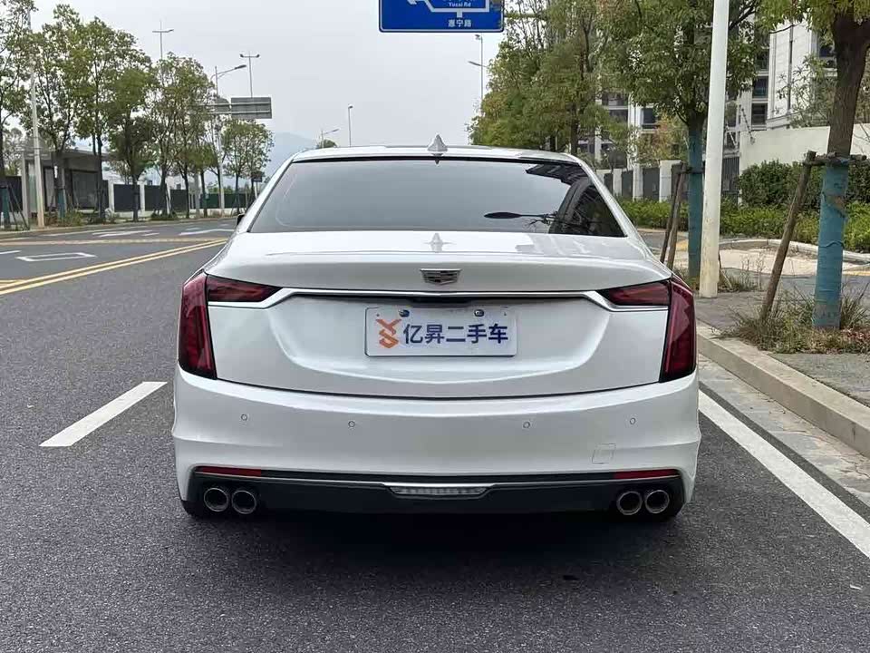 Cadillac CT6