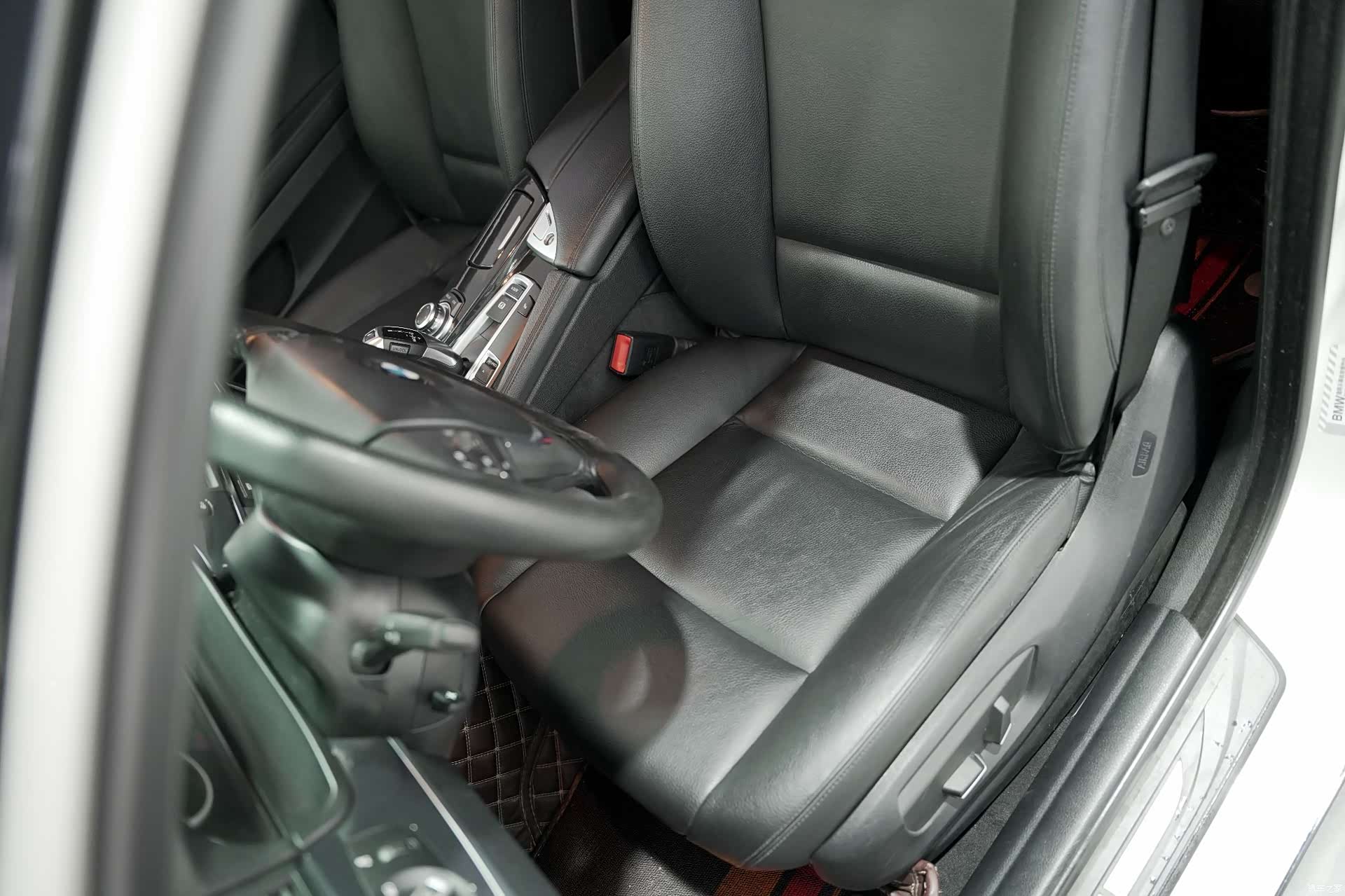 BMW 5 Series, 2014 12