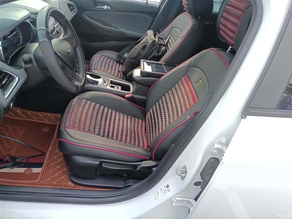Chevrolet 320, 2019 15