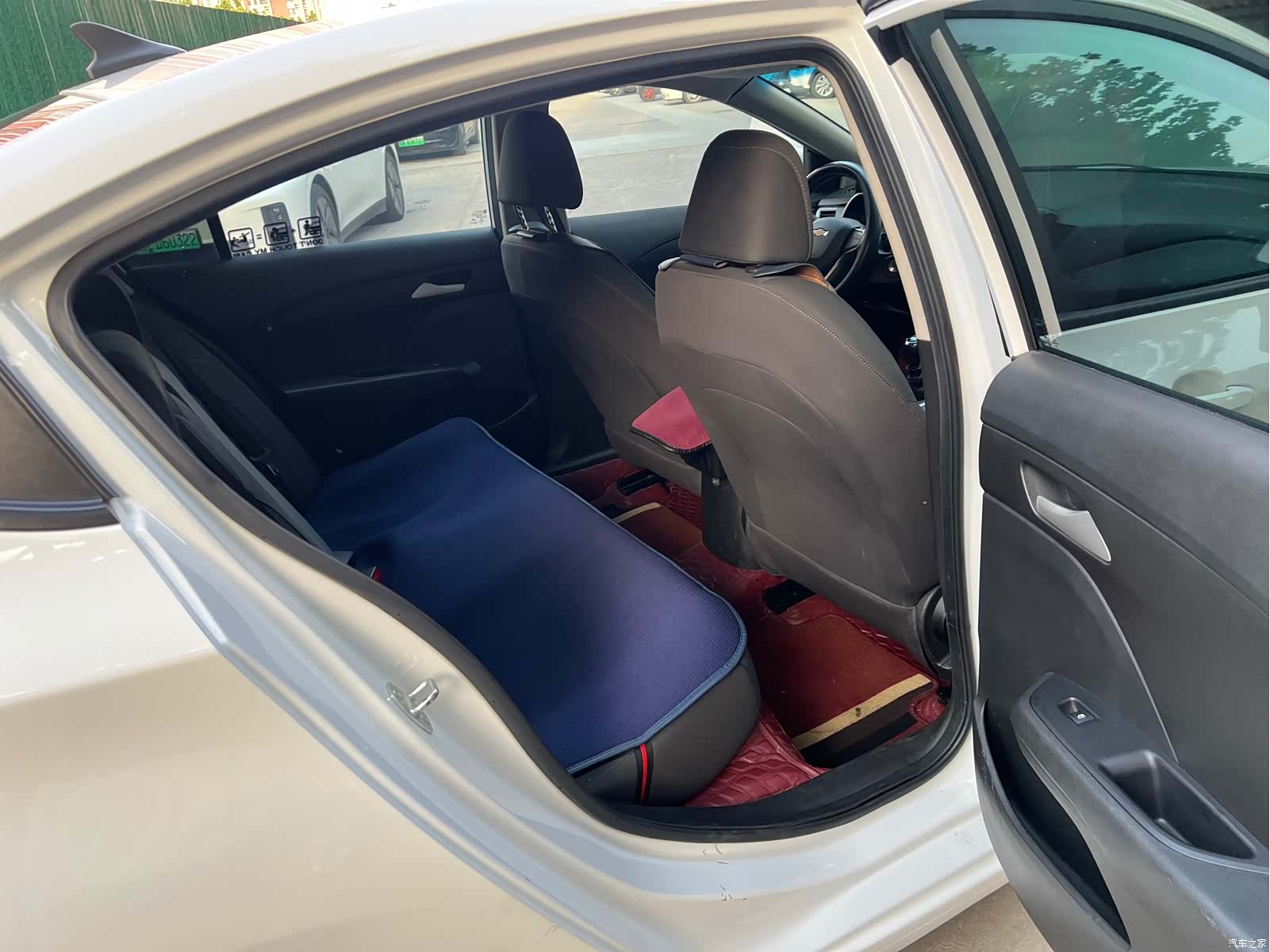 Chevrolet 320, 2019 13