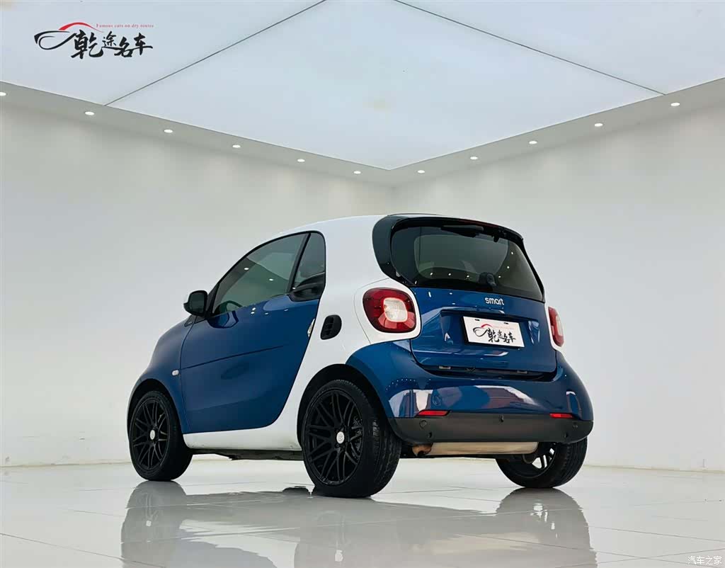 Smart Fortwo, 2020 все фото